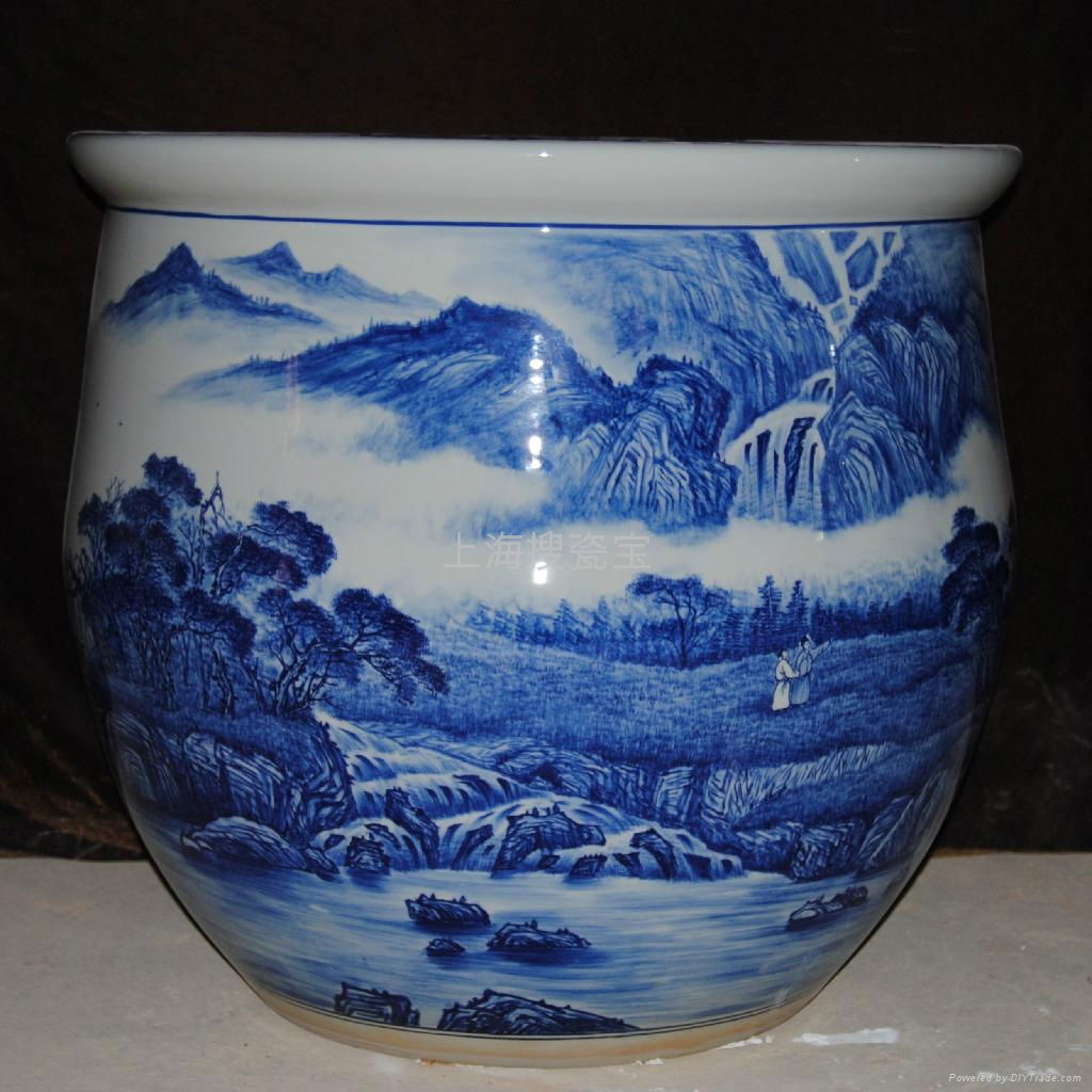 Blue and white porcelain jar 4