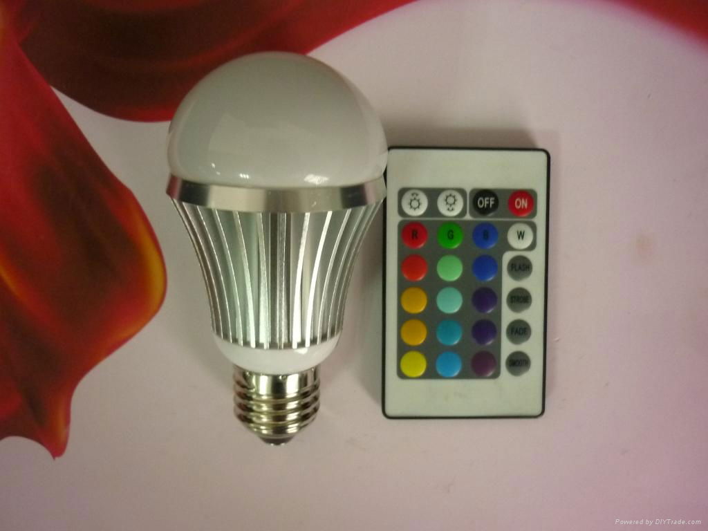 RGB LED 球泡灯