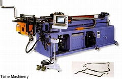 CNC pipe bending machine