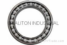 Travel roller bearing