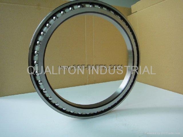 Excavator bearing for travelling