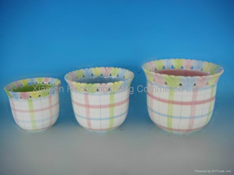white ceramic flower pots 4