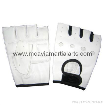 WEIGHT LIFTING GLOVES 3