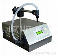 Numerical control liquid filling machine