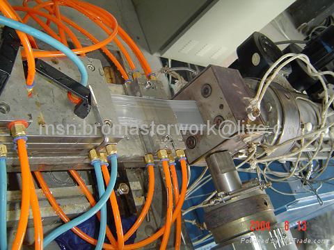 extrusion molding  extrusion mould 2