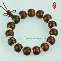 lobular red sandalwod prayer beads