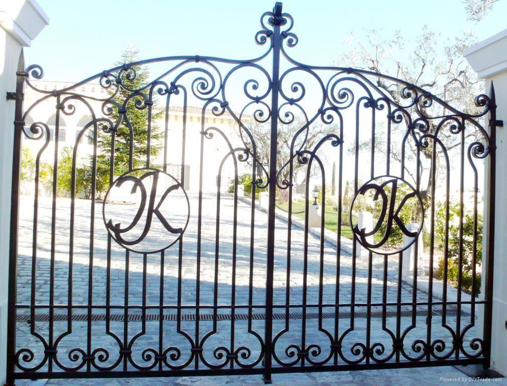 customzied wrought iron gate with high quality and pretty  competitive price 2