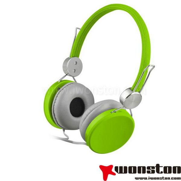 2013 new the mp3 headphone with mic 2