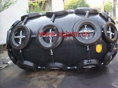  pneumatic rubber fender for ship launching  2