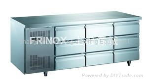 Bench refrigerator  4