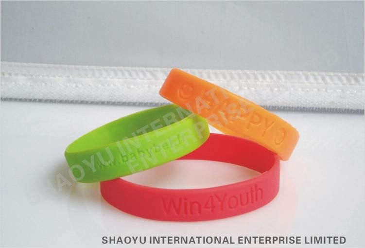 debossed silicone wristbandWBD0021 3