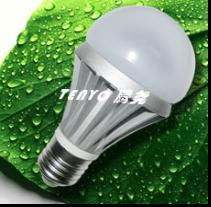 廠家供應美國CREE芯片LED球泡燈節能燈LED大功率燈泡 4