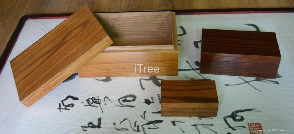 Solid Wood Simple Urn (HU-006)