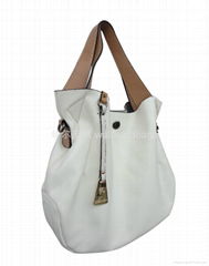 White leisure fashion Handbag with brown handle 