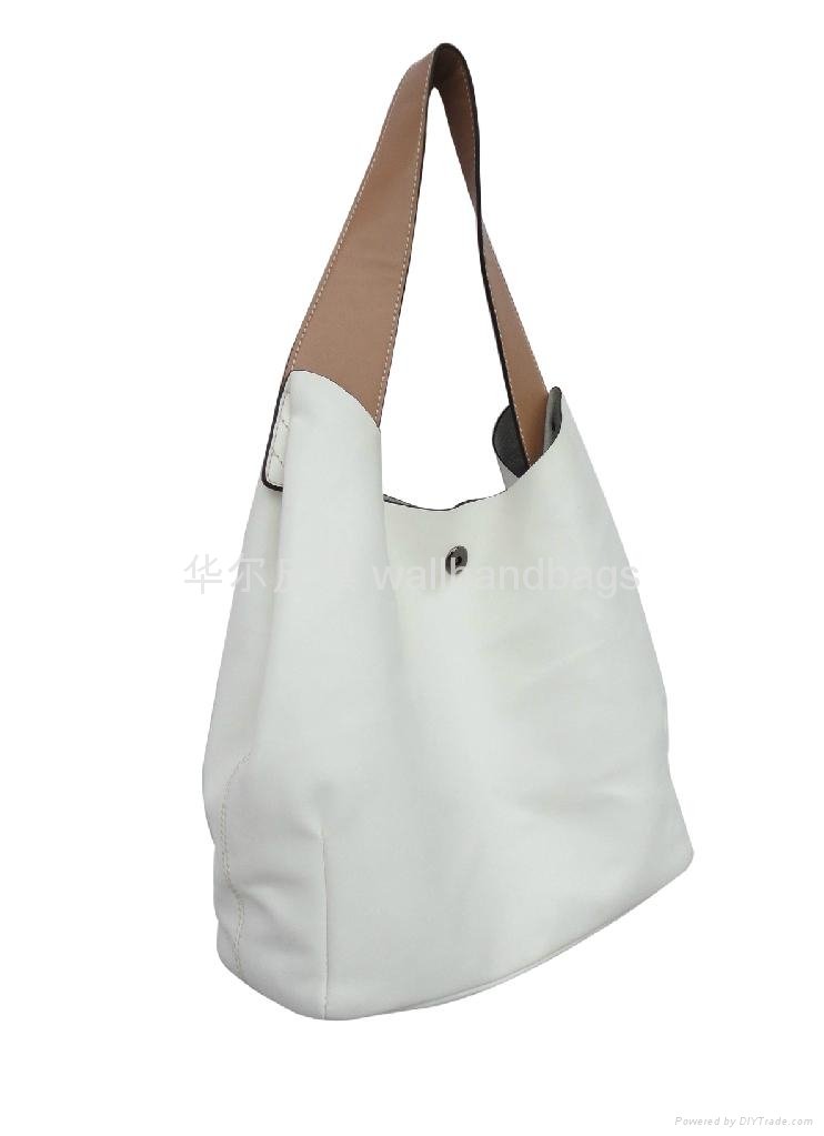 White leisure fashion Handbag with brown handle  3