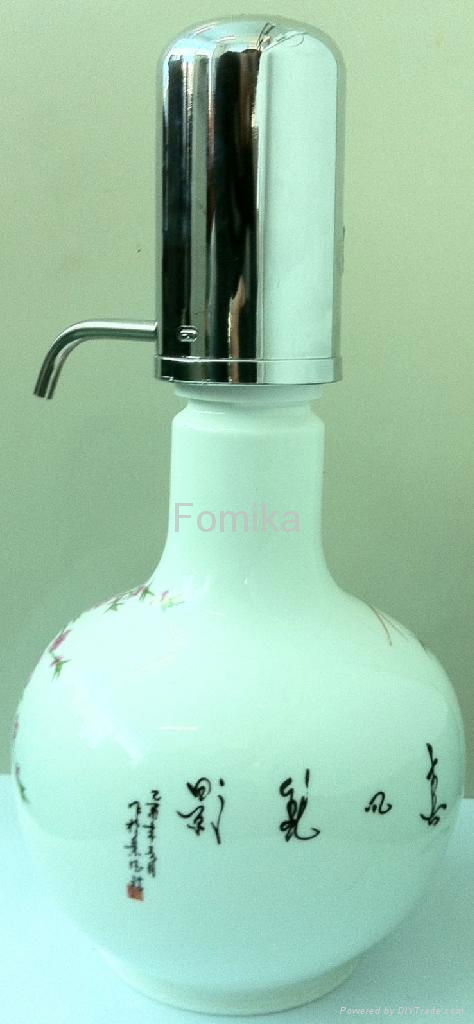 China elegant drinking bottle with high power magnetizer and microelement stone 5