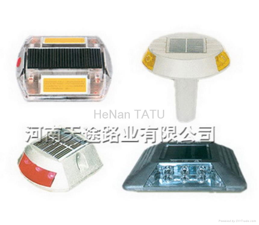 Traffic signs with Solar Road Prominent signs 2