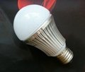 E27 LED light bulb 4