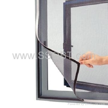 Magnetic Insect Screen for Windows 4