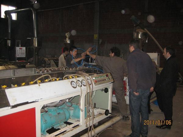 PE wood plastic products making machine 2