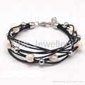 2013 Attractive Noblest Style Leather Bracelet With Fresh Water Pearl 4