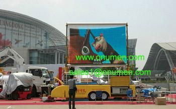 Flexible LED Curtain Display (P20 Outdoor, High Brightness)