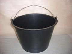 Plastic bucket