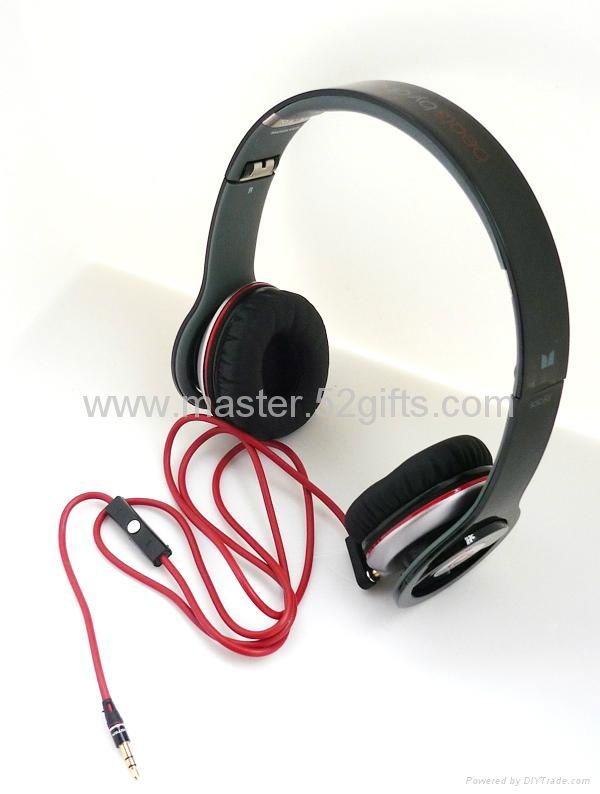 hot selling Solo HD headphones on ear headphone with volumn control with MIC  3