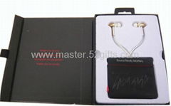 lady Heartbeat in earphone with control talk Mic earphone