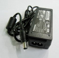 Laptop adapter 