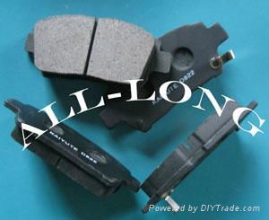 Brake Pad D 822  3