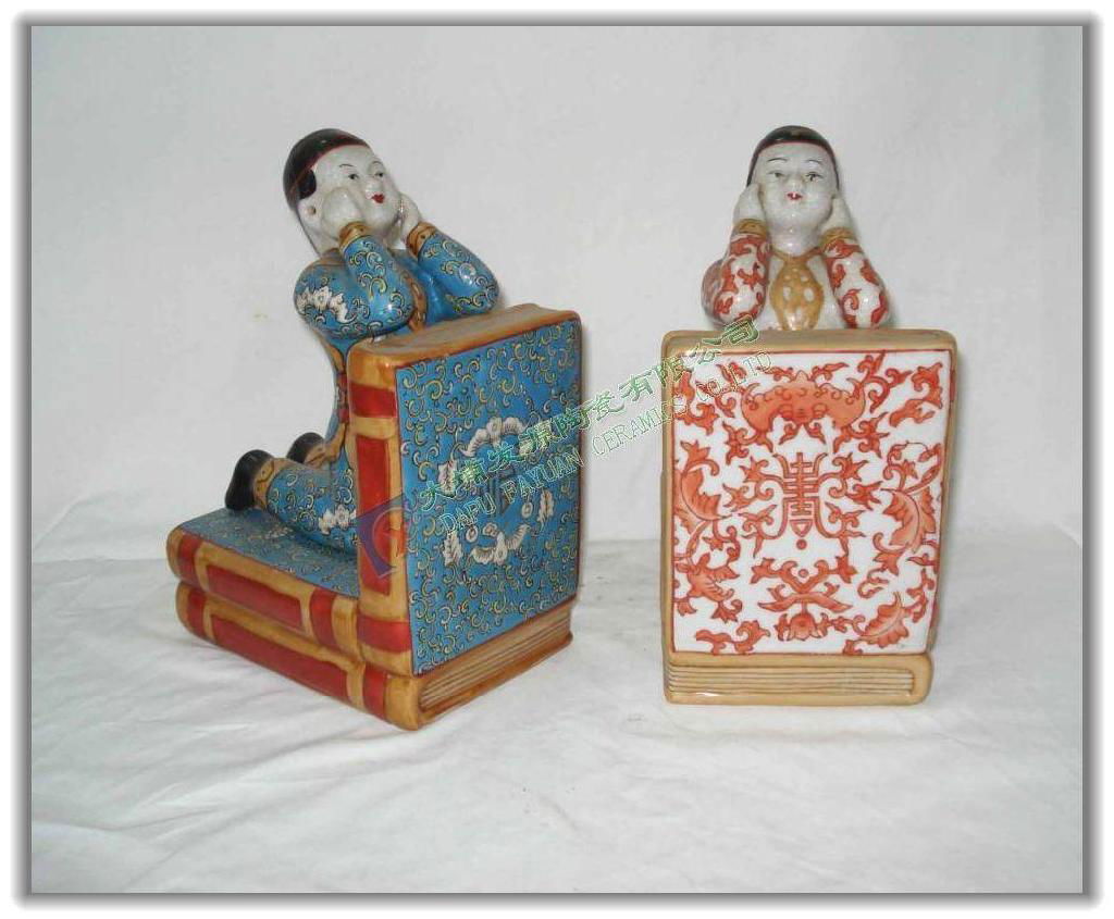 CERAMIC FIGURE