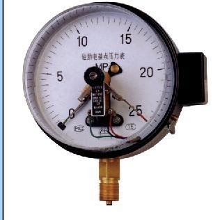 Magnetic electric contact pressure gauge