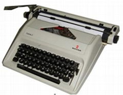 13 inch Manual typewriter-English