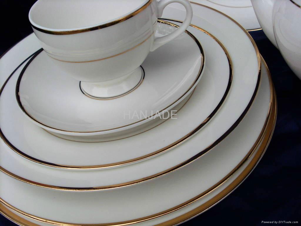  Ceramic tableware