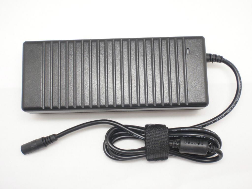 120W Universal Laptop AC Adapter