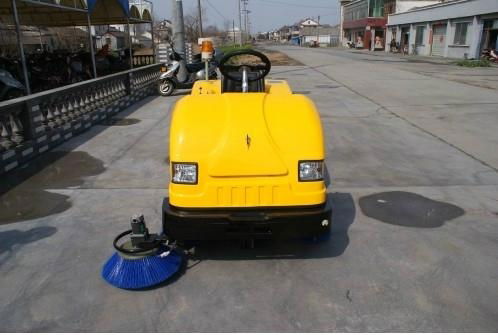 Ride on sweeper YH-B1550 