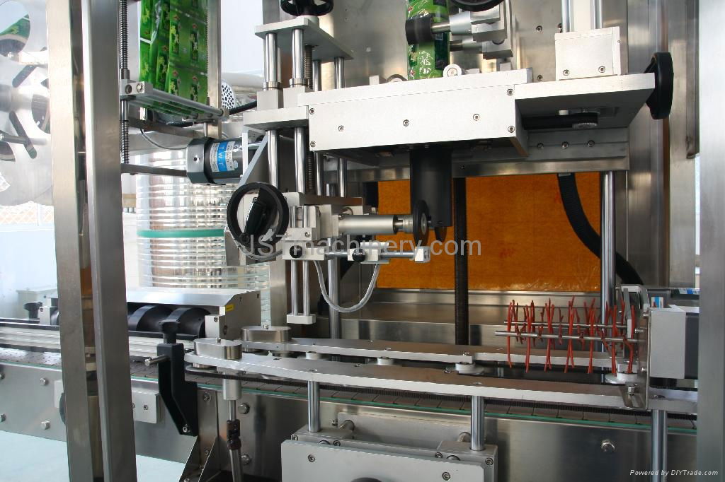 Bottle sleeve labeling machine  4