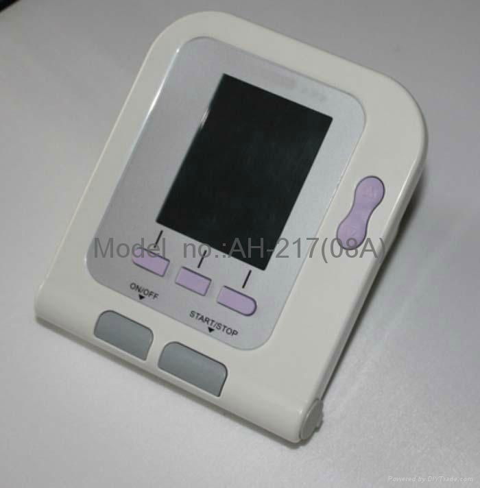 AH-217(08A) Uper Arm Digital Blood Pressure Monitor 2