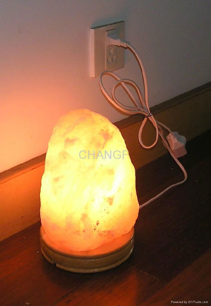 Himalaya salt crystal lamp