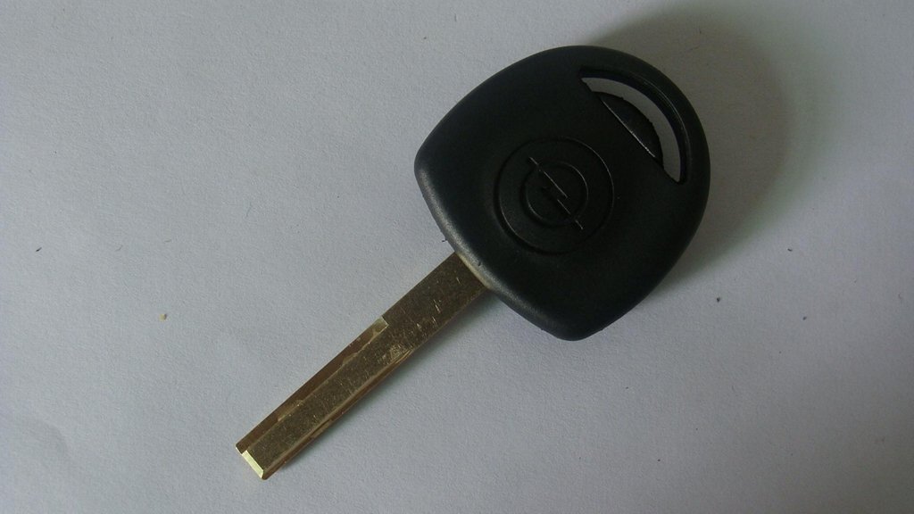 Opel key shell With groove