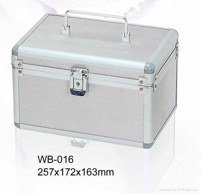 aluminum cosmetic case 2