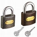 iron padlock 1