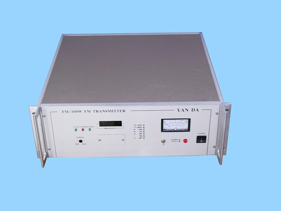 FM-100W  全固態調頻立體聲發射機