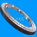 Slewing bearing