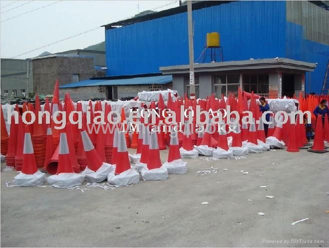 Plastic  traffic safety cone 3