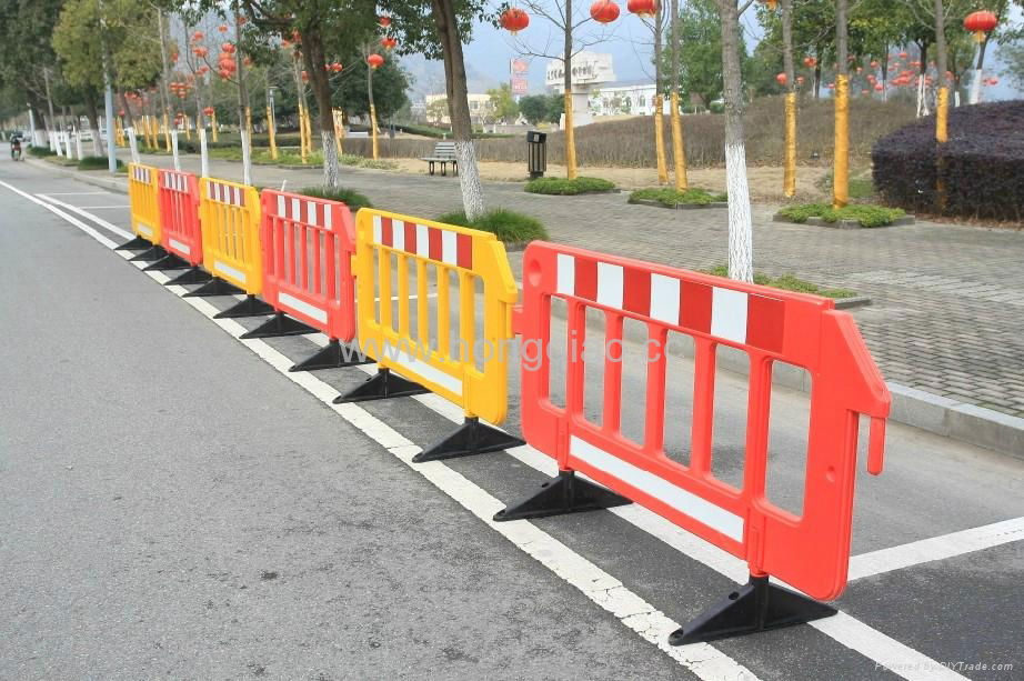 Plastic Traffic Fence Barrier 2