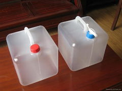 Collapsible LDPE water container