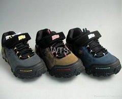 kid outdoor shoes