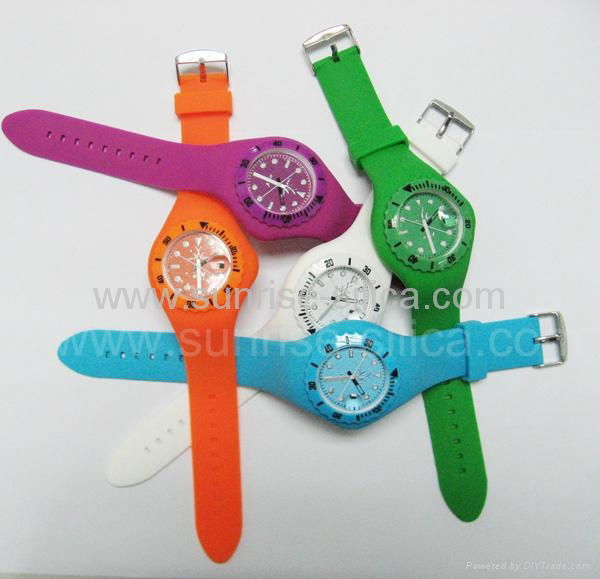 silicone rubber fashion quartz toy watch  2